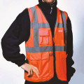GILET DE SIGNALISATION HAUTE VISIBILITE MULTIPOCHES